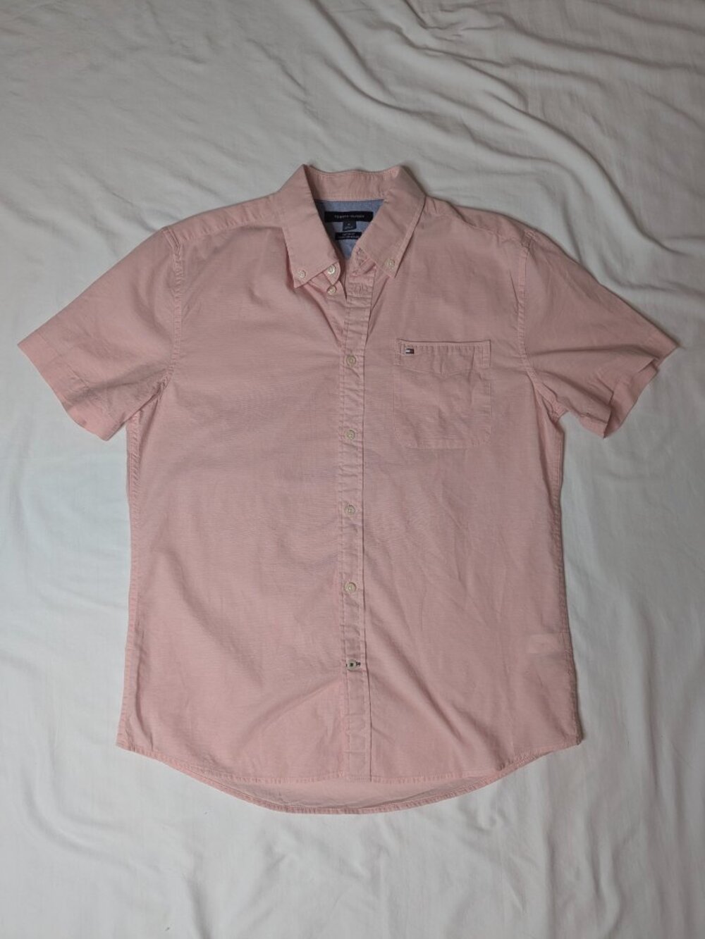 Tommy Hilfiger Mens Custom Fit Pink Short Sleeved Button Down Shirt, Size Medium